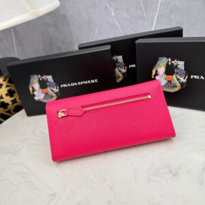 【AT2353】Prada プラダ👏👏クラシックなフラップウォレット2 in 1💼。クラシックでシンプルでおしゃれ、イタリアの最高級オリジナルクロスレザー素材は質感が非常に良いです。 輸入の縞模様の裏地 ホワイト スチール金属の金具！ 精巧なステッチは均一で整然としていて、手仕事が非常に優れています。