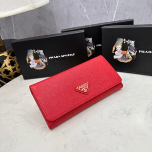 【AT2354】Prada プラダ👏👏のクラシックなフラップウォレットを2つ折りにして💼クラシックな作品、シンプルでおしゃれ、イタリアのトップクラスのオリジナルの十字革素材、輸入ステッチ裏地、白い鋼金属金具！繊細なステッチ、均等できちんとした仕事、この文は日本語に翻訳された結果を説明しています。