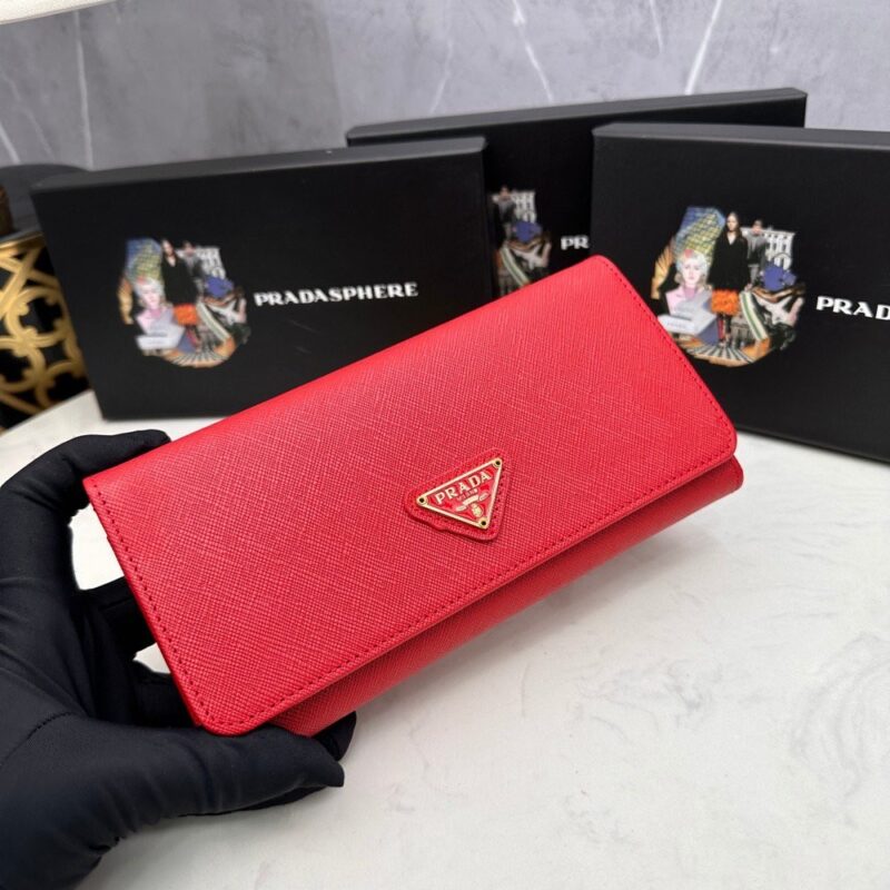 【AT2354】Prada プラダ👏👏のクラシックなフラップウォレットを2つ折りにして💼クラシックな作品、シンプルでおしゃれ、イタリアのトップクラスのオリジナルの十字革素材、輸入ステッチ裏地、白い鋼金属金具！繊細なステッチ、均等できちんとした仕事、この文は日本語に翻訳された結果を説明しています。