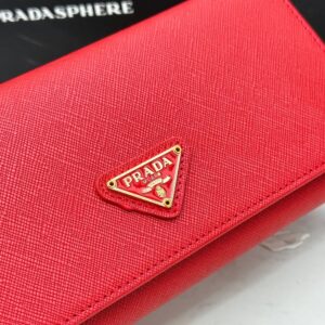 【AT2354】Prada プラダ👏👏のクラシックなフラップウォレットを2つ折りにして💼クラシックな作品、シンプルでおしゃれ、イタリアのトップクラスのオリジナルの十字革素材、輸入ステッチ裏地、白い鋼金属金具！繊細なステッチ、均等できちんとした仕事、この文は日本語に翻訳された結果を説明しています。