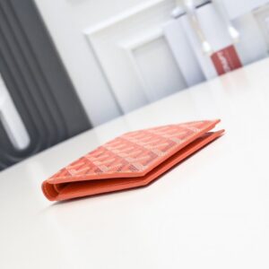 【AT2391】1853年に設立されたゴヤール（Goyard）は、160年以上の歴史を持ち、麻、綿、大麻繊維の混合物で織られた生地に光沢のあるツリーゴム醛糖が塗られており、防水性、丈夫さ、耐久性があり、有名人、王室、貴族に大変人気があります。🎉🎉