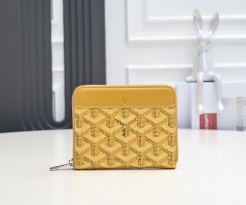 【AT2396】高品質なオリジナル製品の品質Goyard ゴヤールショートファスナーウォレットは1853年にフランスで生まれ、約200年の歴史を受け継いでいます。生地は💋麻、綿、麻繊維の混合物で、光沢のある樹脂糖を塗布した後に織られています。