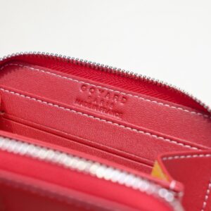 【AT2397】高品質なオリジナルのGoyard ゴヤール 短いファスナー付き財布。1853年にフランスで誕生し、200年以上の歴史を受け継いでいます。生地には💋麻繊維やコットンを混ぜ合わせ、光沢のある樹脂糖を塗布しています。