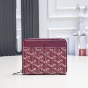 【AT2404】この高品質のオリジナル単一質のGoyard（ゴヤール）短いファスナー財布は、1853年にフランスで誕生し、約200年の歴史と伝統を受け継いでいます。生地は麻繊維と綿、大麻を混合して織り上げられ、表面に光沢のある樹脂糖型の樹脂が塗布されています。防水性に優れており、耐久性があります。
