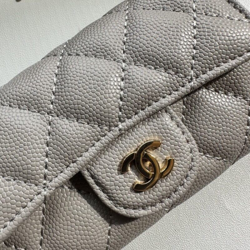 【AT2411】Chanelの新しいコインケース👛 ボール柄キャビアスキンレディースバッグ コンパクトで持ち運びしやすいデザインスタイル 公式ウェブサイトと同期した新作💋