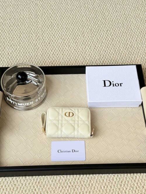 【AT2413】Dior New Caroのジッパーカードケースが大好きです。