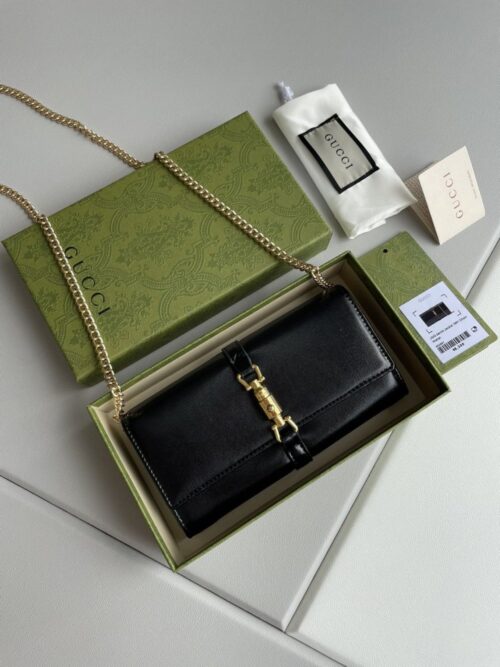 【AT2455】公式ウェブサイトのパッケージ Gucci Jackie 1961コレクション👏🎁😍 チェーンが取り外し可能な二つ折り財布型斜めがけバッグ、個性的なスタイルでシンプルで洗練されたディテールが相まっています👏