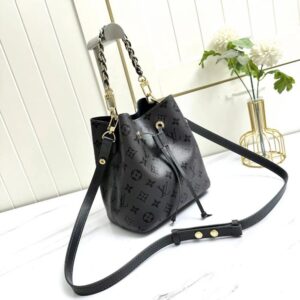 【AT2465】LVのバケットバッグシリーズ、ネオノエBBバッグ。天然皮革の装飾が施されたモノグラムキャンバス素材のネオノエBB。