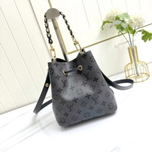 【AT2465】LVのバケットバッグシリーズ、ネオノエBBバッグ。天然皮革の装飾が施されたモノグラムキャンバス素材のネオノエBB。