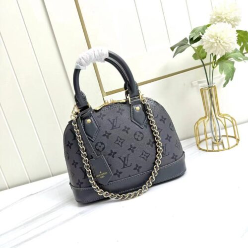 【AT2466】LV🎉🎉は1934年にルイ・ヴィトンのアルマハンドバッグから始まり、時間の経過とともに角ばった旅行用バッグから形の変化を経て、今日のエレガントな女性用ハンドバッグの代表となった。