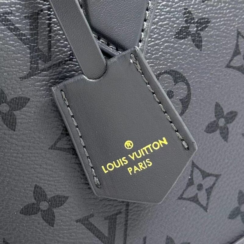 【AT2466】LV🎉🎉は1934年にルイ・ヴィトンのアルマハンドバッグから始まり、時間の経過とともに角ばった旅行用バッグから形の変化を経て、今日のエレガントな女性用ハンドバッグの代表となった。