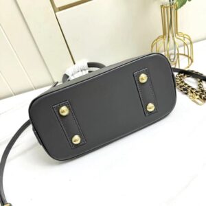 【AT2466】LV🎉🎉は1934年にルイ・ヴィトンのアルマハンドバッグから始まり、時間の経過とともに角ばった旅行用バッグから形の変化を経て、今日のエレガントな女性用ハンドバッグの代表となった。