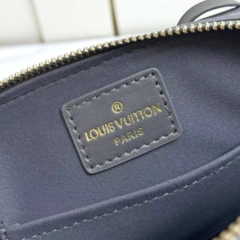 【AT2466】LV🎉🎉は1934年にルイ・ヴィトンのアルマハンドバッグから始まり、時間の経過とともに角ばった旅行用バッグから形の変化を経て、今日のエレガントな女性用ハンドバッグの代表となった。