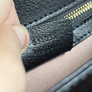 【AT2474】Gucci💝💝Ophidiaシリーズは、毎シーズン驚くほど素晴らしい新作を提供しており、このハンドバッグはEpilogueシリーズの1つで、取り外し可能なショルダーストラップが付いています。