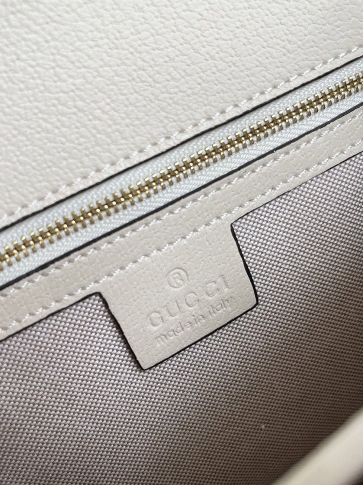 【AT2477】Gucci💝💝Ophidiaシリーズは、毎シーズン驚くほど魅力的な新作を提供しています。このハンドバッグは、Epilogueシリーズの一つで、取り外し可能なショルダーストラップが付いています。