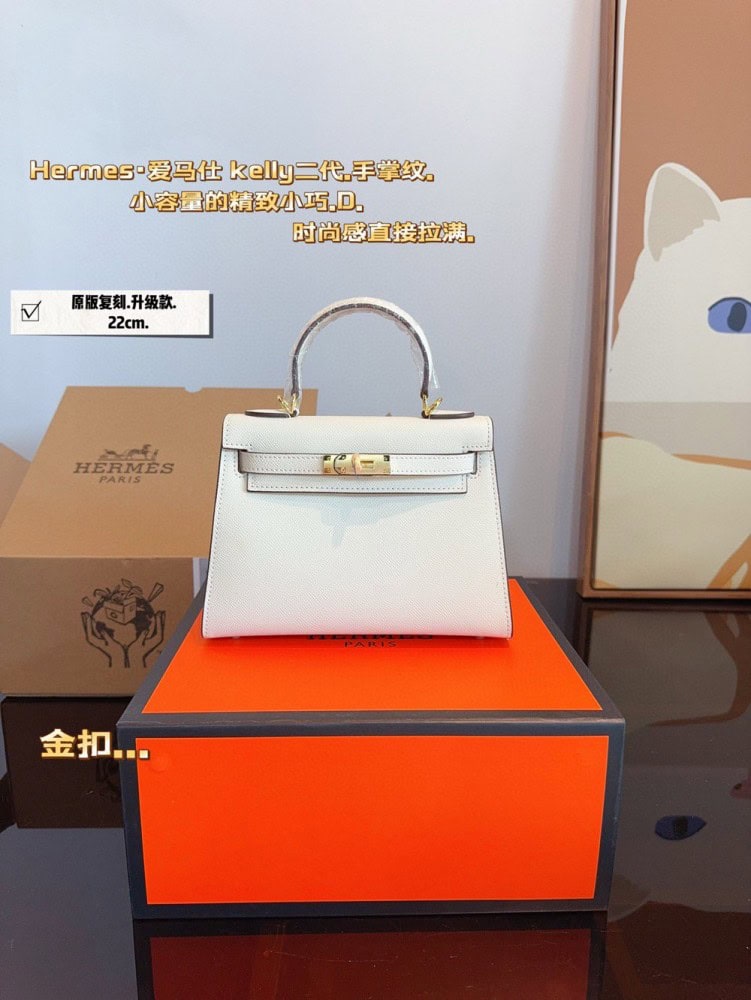 【AT2493】Hermes エルメス。ケリーバッグのブロンズのハンドバッグの季節がやってきました。