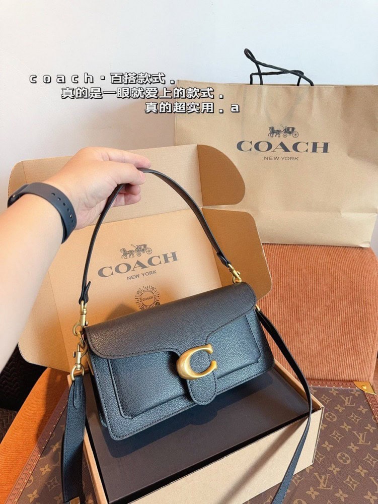【AT2498】Coach コーチの新作コーチ-タビー26は、色合いが素晴らしいです！高い美しさと着用可能性を兼ね備えたデザインです。ハンドバッグとショルダーとして使えるので、様々なスタイルに合わせやすいです。