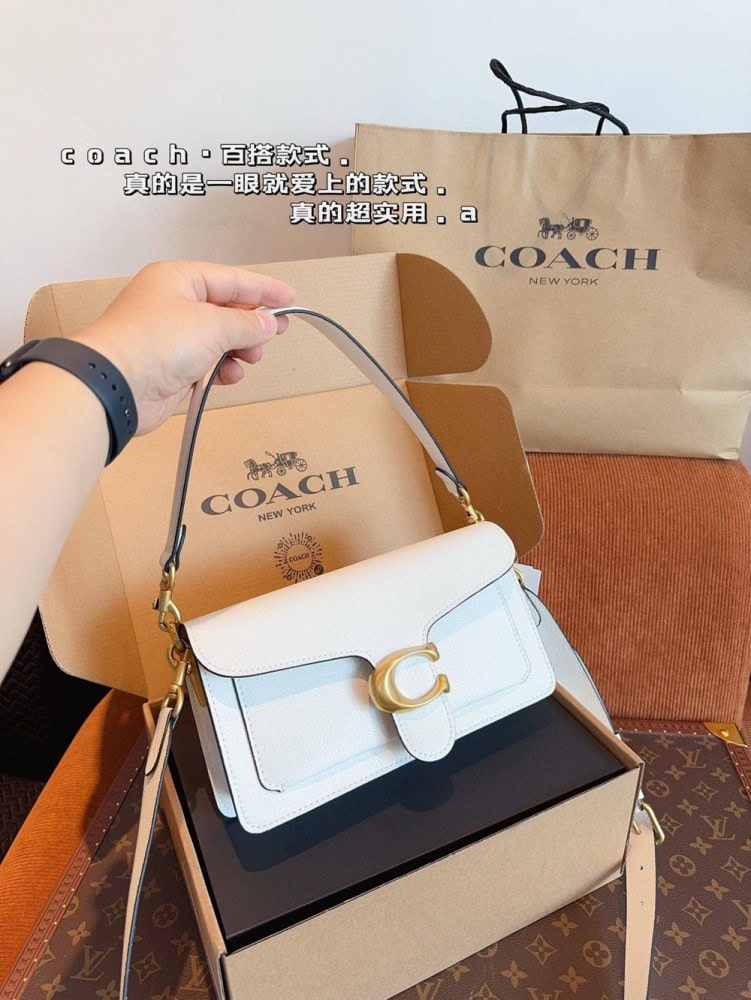 【AT2498】Coach コーチの新作コーチ-タビー26は、色合いが素晴らしいです！高い美しさと着用可能性を兼ね備えたデザインです。ハンドバッグとショルダーとして使えるので、様々なスタイルに合わせやすいです。