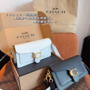 【AT2498】Coach コーチの新作コーチ-タビー26は、色合いが素晴らしいです！高い美しさと着用可能性を兼ね備えたデザインです。ハンドバッグとショルダーとして使えるので、様々なスタイルに合わせやすいです。