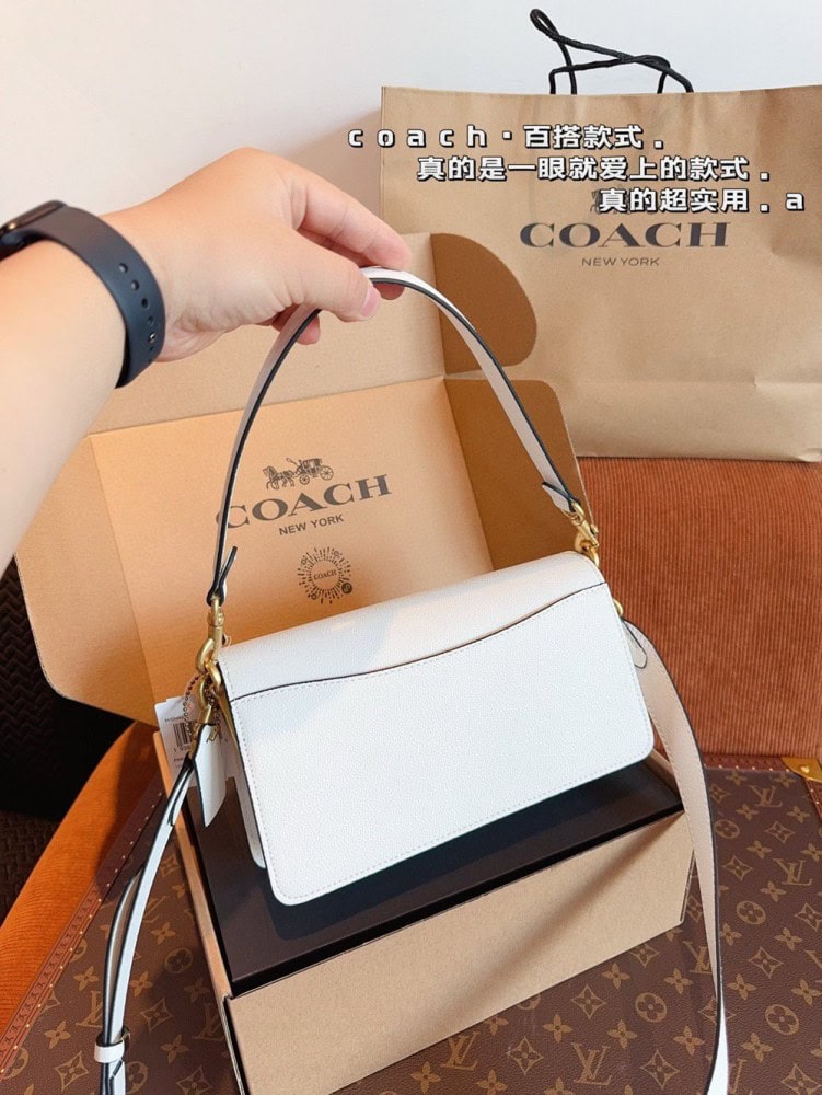 【AT2498】Coach コーチの新作コーチ-タビー26は、色合いが素晴らしいです！高い美しさと着用可能性を兼ね備えたデザインです。ハンドバッグとショルダーとして使えるので、様々なスタイルに合わせやすいです。