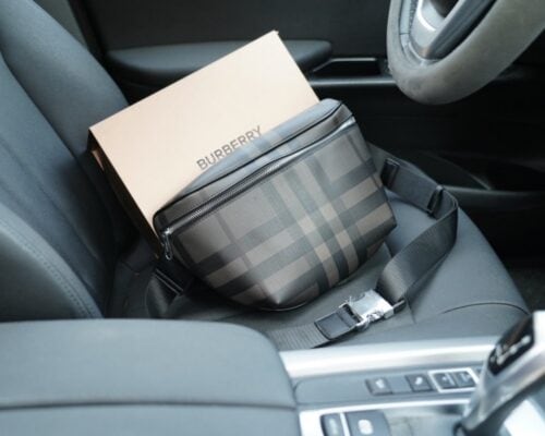 【AT2504】Burberry 🇮🇹 バーバリー公式ウェブサイトと同期したウエストバッグ。永遠に時代を超えたアイコン的な製品で、一般的な市販バージョンとは異なります。今年のBurberryが特にお気に入りのデザインです。すべて実物写真で、非常に使いやすいアイテムです。