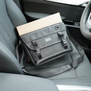 【AT2505】Burberry バーバリー公式ウェブサイトでシンクロするシングルショルダースリングバッグ。古典的で時代を超えた作品で、手触りが非常に細やかで、深い防水性と耐久性があり、一般的な商品とは異なる。控えめな贅沢さで、全く派手ではないデザイン。日常的でおしゃれ。
