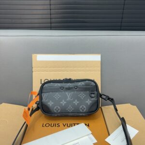 【AT2509】LV Louisvuittonルイ・ヴィトンミニAlpha牛革ショルダーバッグは、緻密なインレイワークを採用し、クラシックで洋服に合う実用的な写真撮影のギフトボックスです。
