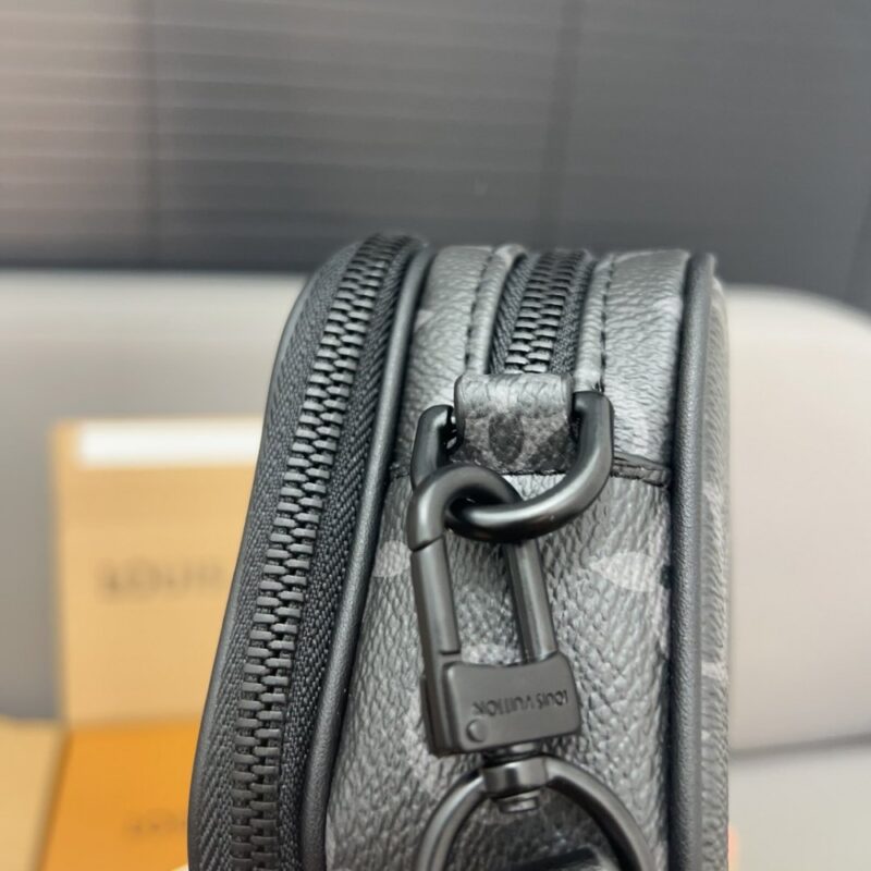 【AT2509】LV Louisvuittonルイ・ヴィトンミニAlpha牛革ショルダーバッグは、緻密なインレイワークを採用し、クラシックで洋服に合う実用的な写真撮影のギフトボックスです。