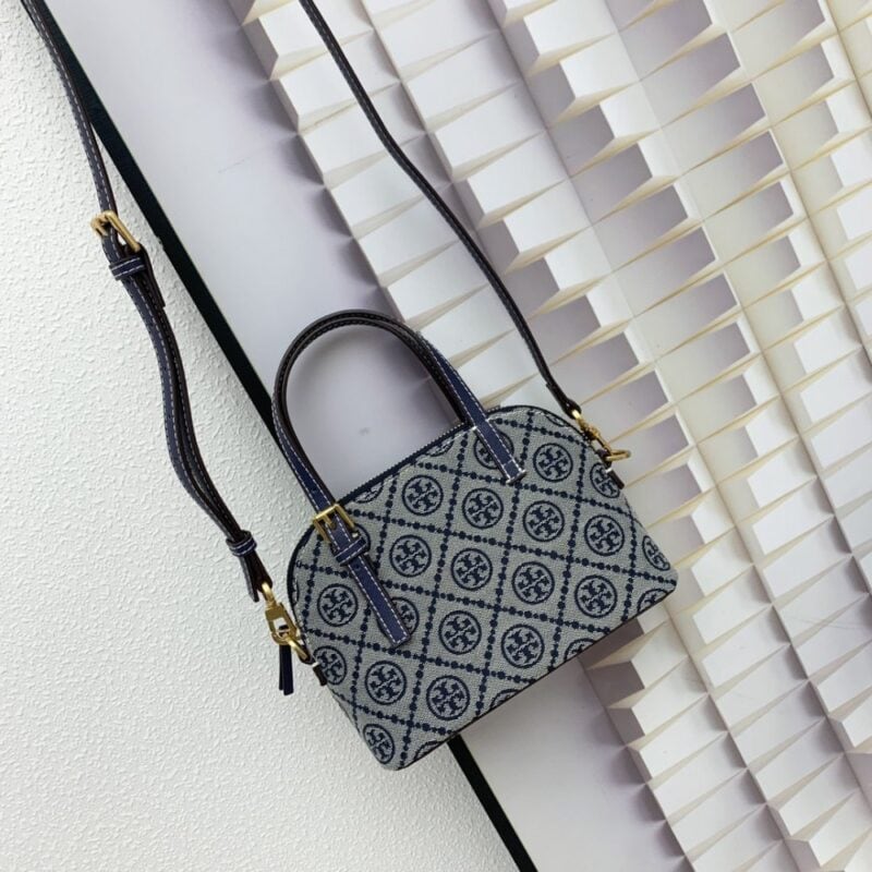 【AT2522】Tory Burchの新しいEmersonシェルバッグ