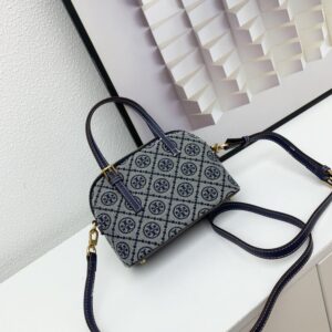 【AT2522】Tory Burchの新しいEmersonシェルバッグ
