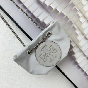 【AT2528】Tory Burchの新しいナイロンEllaチェーンショルダーバッグを手提げ。