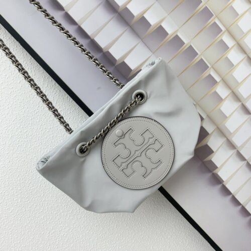 【AT2528】Tory Burchの新しいナイロンEllaチェーンショルダーバッグを手提げ。