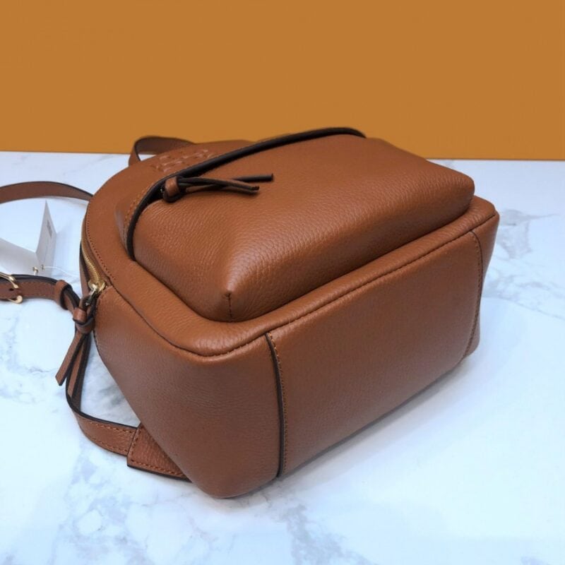 【AT2529】LOEWEの新作、リッチなリッチ柄のトップグレインカーフ革の小型バックパック、女性用バッグ。柔らかいカーフスキン、鞄の形状、立体感が非常に素晴らしい。