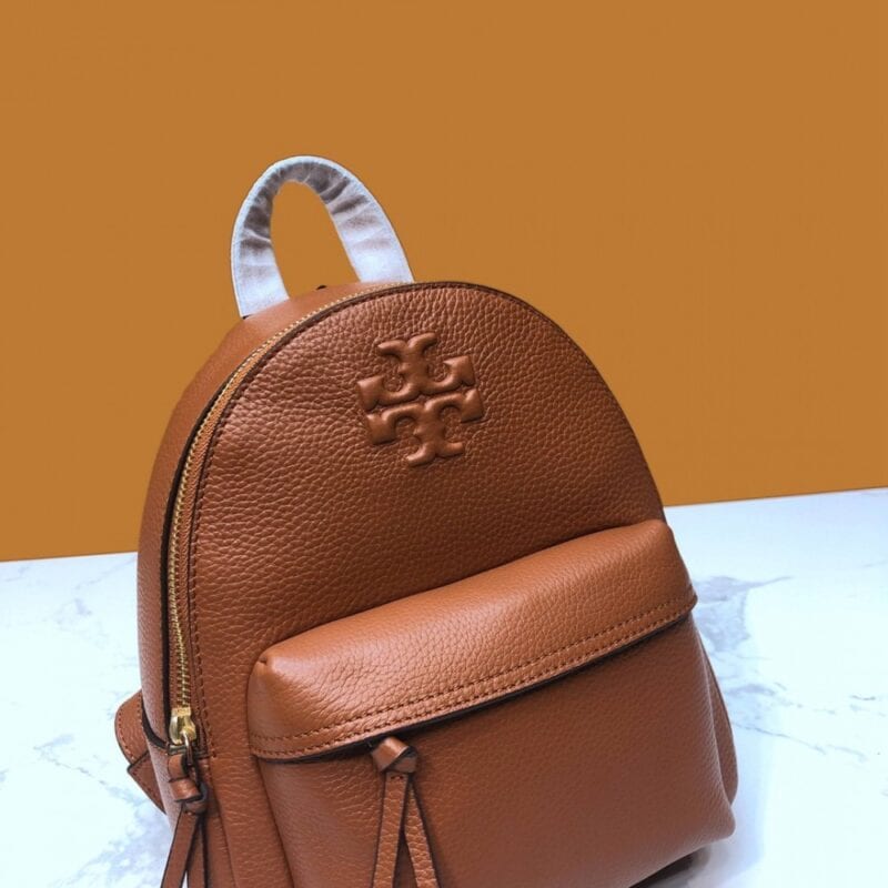 【AT2529】LOEWEの新作、リッチなリッチ柄のトップグレインカーフ革の小型バックパック、女性用バッグ。柔らかいカーフスキン、鞄の形状、立体感が非常に素晴らしい。