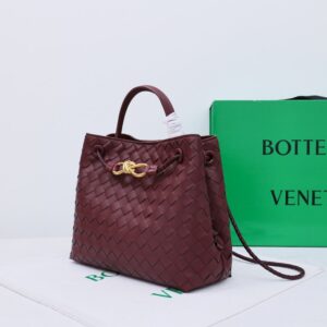 【AT2535】Bottega VenetaのAndiamoハンドバッグは、定義されていないファッションです。