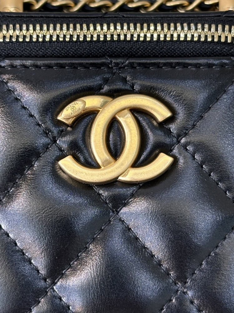 【AT2542】Chanelの黒いミニバッグ、誰がChanelのブラックゴールドを拒否できるでしょうか〜 CHANEL * 24Cダブルゴールドボックスバッグ、実物感がたっぷり！