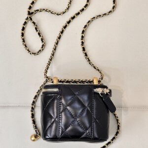 【AT2542】Chanelの黒いミニバッグ、誰がChanelのブラックゴールドを拒否できるでしょうか〜 CHANEL * 24Cダブルゴールドボックスバッグ、実物感がたっぷり！