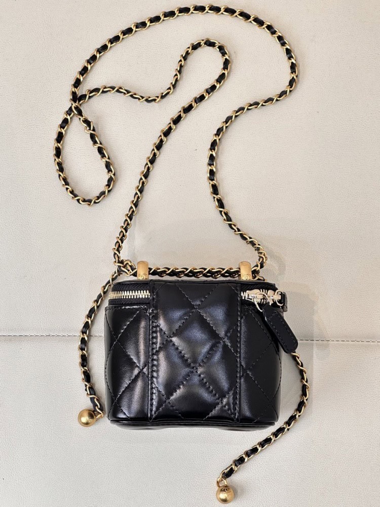 【AT2542】Chanelの黒いミニバッグ、誰がChanelのブラックゴールドを拒否できるでしょうか〜 CHANEL * 24Cダブルゴールドボックスバッグ、実物感がたっぷり！