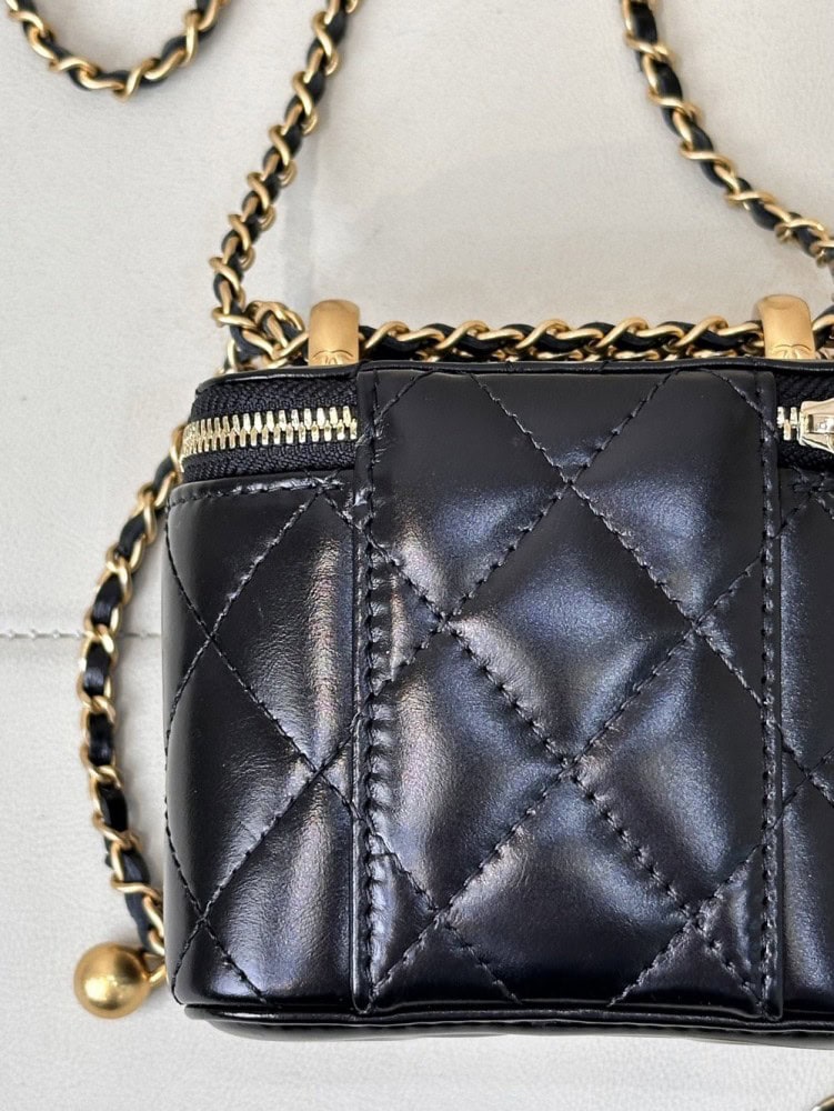 【AT2542】Chanelの黒いミニバッグ、誰がChanelのブラックゴールドを拒否できるでしょうか〜 CHANEL * 24Cダブルゴールドボックスバッグ、実物感がたっぷり！
