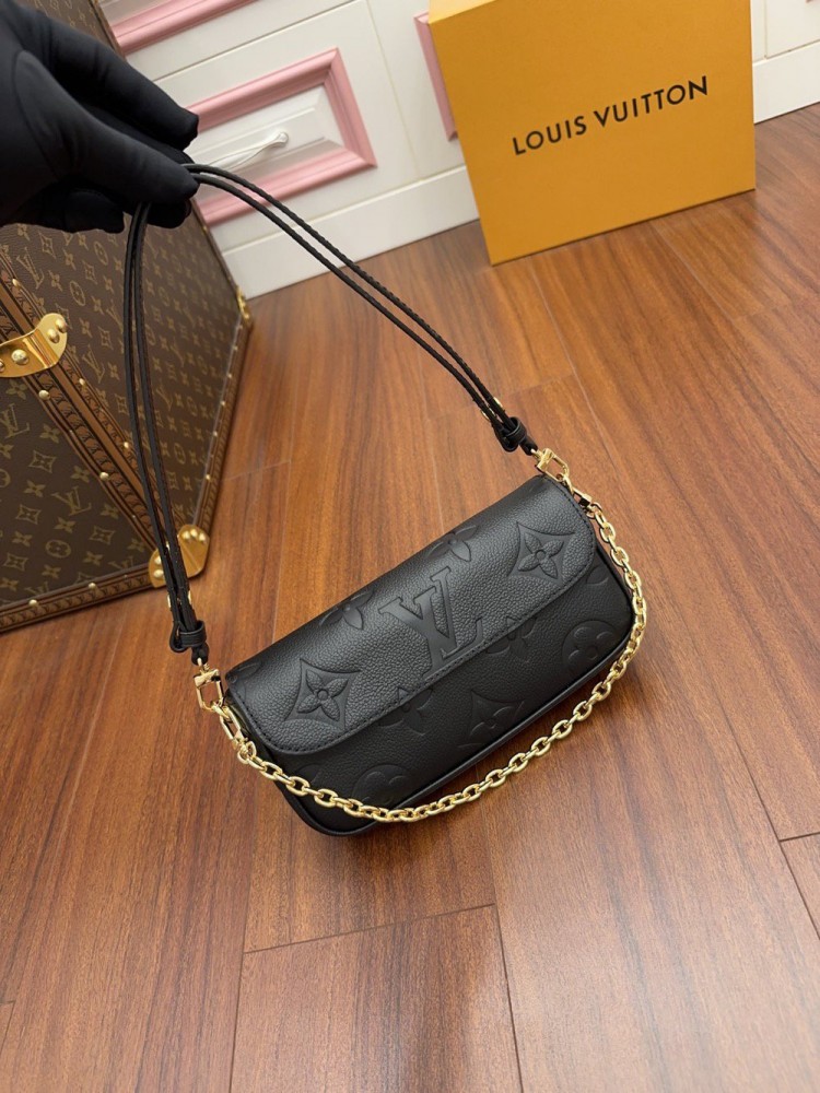 【AT2546】★Louis Vuitton★ルイ・ヴィトン財布チェーンアイビー