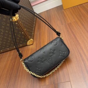 【AT2546】★Louis Vuitton★ルイ・ヴィトン財布チェーンアイビー