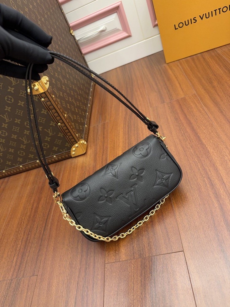 【AT2546】★Louis Vuitton★ルイ・ヴィトン財布チェーンアイビー