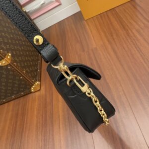 【AT2546】★Louis Vuitton★ルイ・ヴィトン財布チェーンアイビー