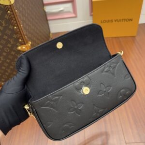 【AT2546】★Louis Vuitton★ルイ・ヴィトン財布チェーンアイビー