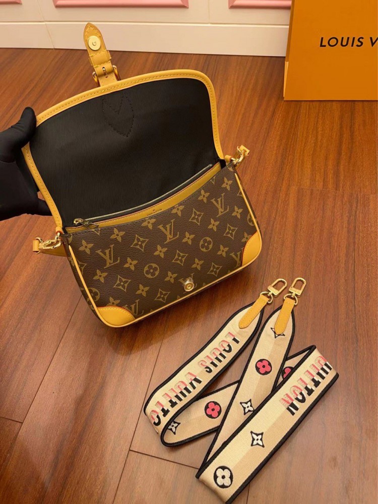 【AT2549】LOUIS VUITTONのショルダーバッグ