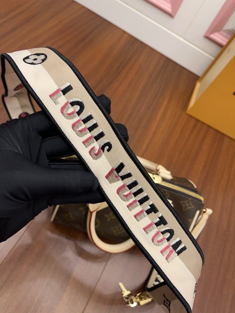 【AT2550】LOUIS VUITTON ルイ・ヴィトンのモノグラム・スピーディ・バンドリエール20 ブラウンは、レディース向けのハンドバッグです。