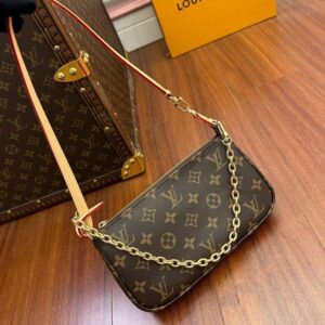 【AT2552】LV LOUIS VUITTON ルイ・ヴィトンのモノグラム ポシェット アクセソワール ショルダ