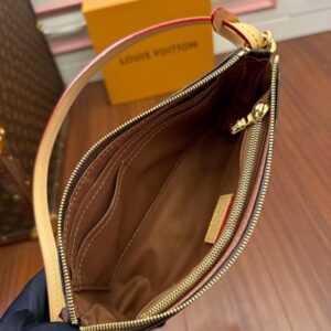 【AT2552】LV LOUIS VUITTON ルイ・ヴィトンのモノグラム ポシェット アクセソワール ショルダ