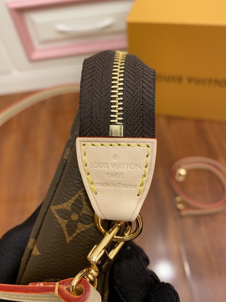 【AT2553】LOUIS VUITTON ルイヴィトンのモノグラム柄のショルダーバッグ・ポシェットは、レディース向けです。