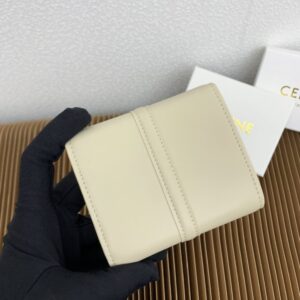 【AT2562】Celine TRIOMPHE 16番の光沢のある牛革折りたたみ財布。 牛革裏地：牛革/布金の装飾が施された回転ロック付き1つのプッシュボタン畳み込みコインポケット5つのカードスロット1つの紙幣袋2つのフラットポケット